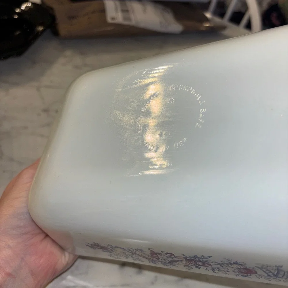 Vintage Corning Ware Garden Harvest‎ Milk Glass Loaf Pan 1.5 Qt Baking Dish USA